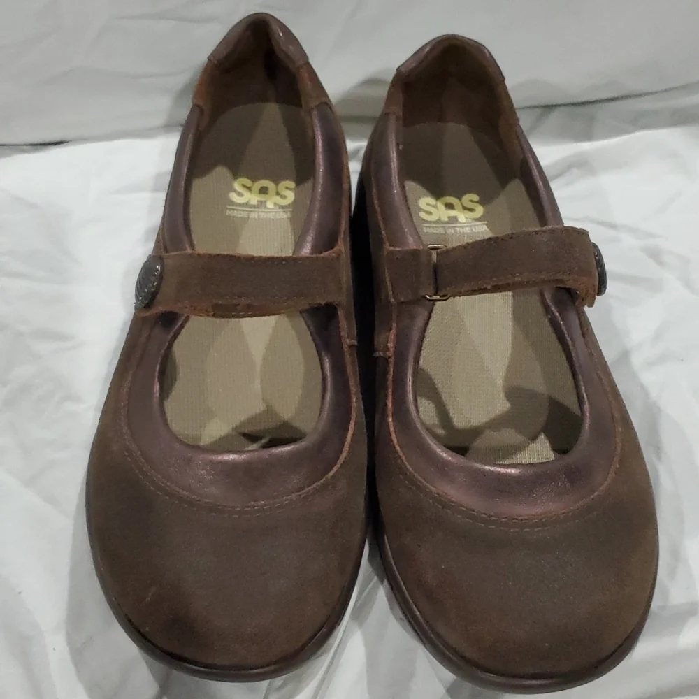 SAS Mary Jane brown and metallic copper  leather shoes